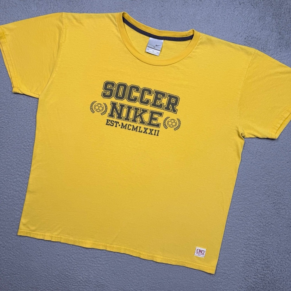 Vintage Y2K Nike Soccer T-shirt